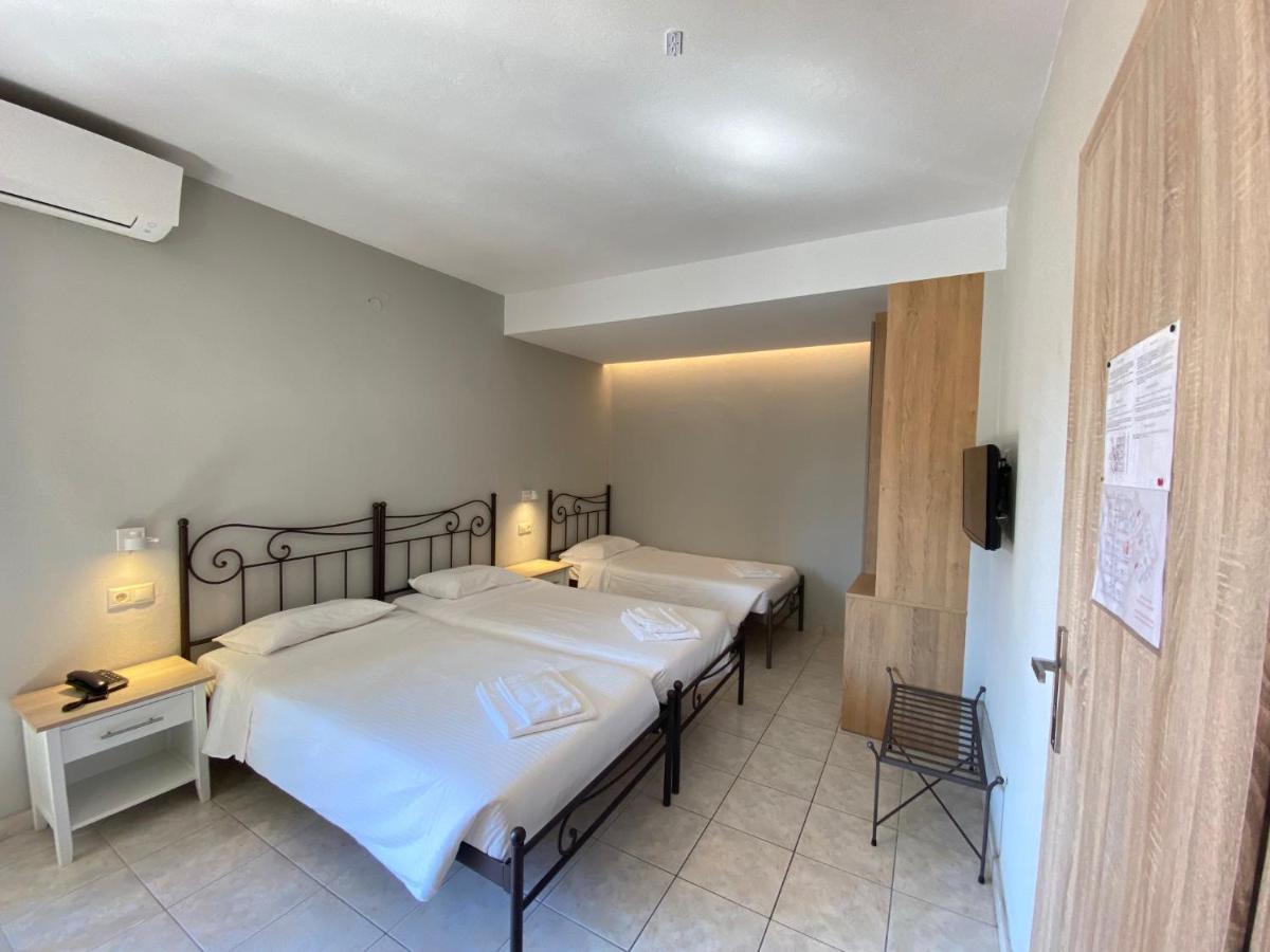 Louvre Hotel Gouviá Extérieur photo